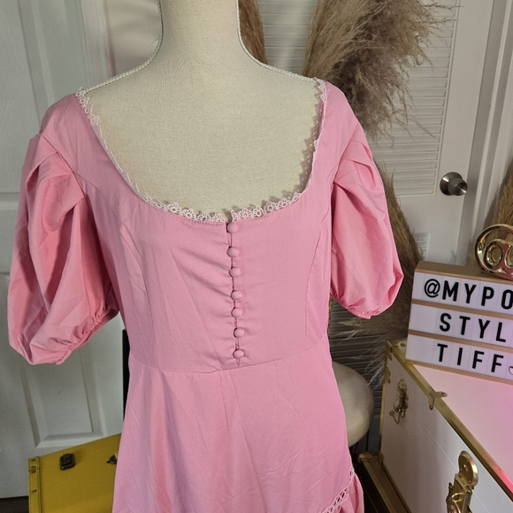 ADORABLE VICTORIAN STYLE DRESS 💕 - Picture 2 of 15